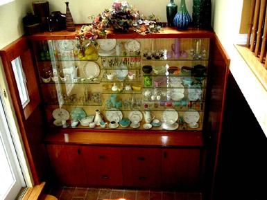 China cabinet to fit in limited space